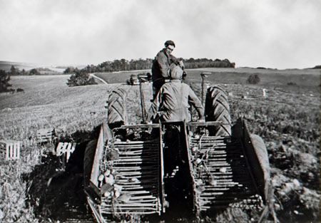 Casey-Con-Tractor-1942